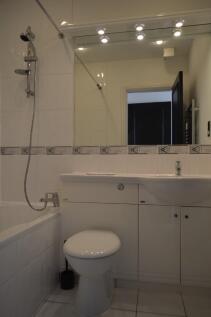 Ensuite to Master 