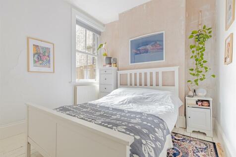 Bedroom.jpg
