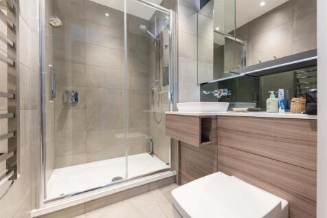 bathroom 2.jpg