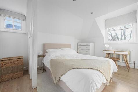 The Manor 7