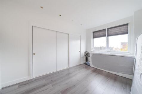 Bedroom.jpg