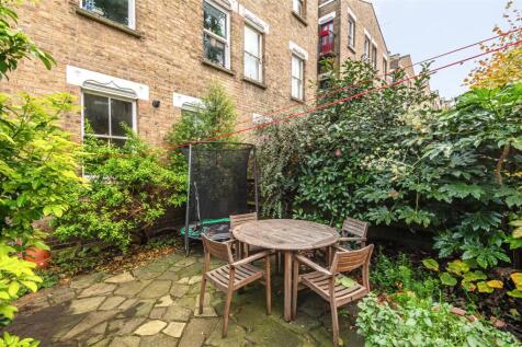 Rear Garden (2).jpg
