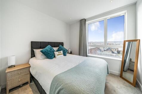 Master bedroom 2