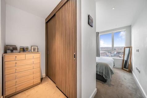 Master bedroom 2