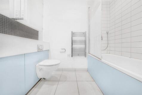 Bathroom.jpg