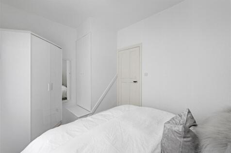 Bedroom One (2)