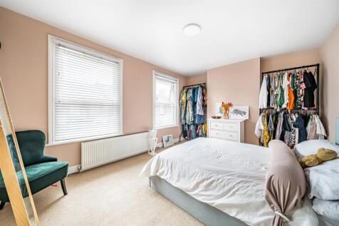 First Bedroom (2).jpg