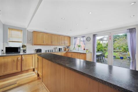 Trafalgar Avenue 12