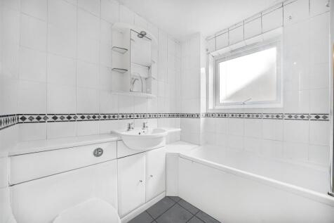 Bathroom.jpg