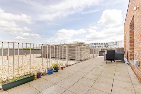 Roof Terrace (3).jpg