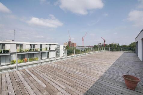 Communal Roof Terrace