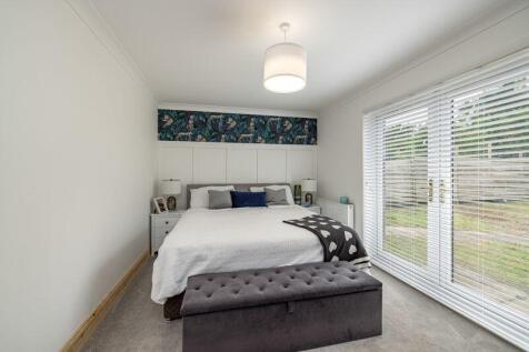 Bedroom 6/Annexe Bedroom