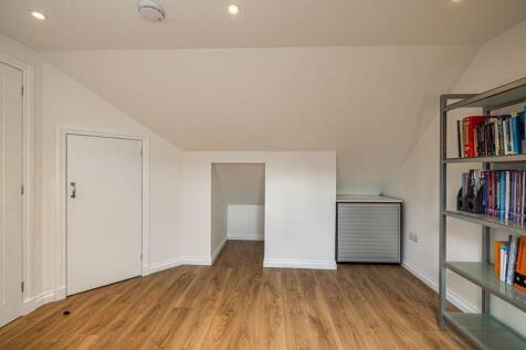 Coach House Bedroom 2