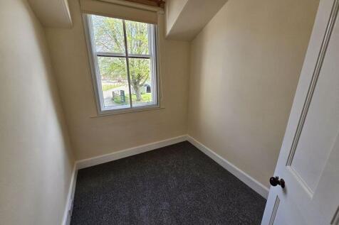 Study/Bedroom 5