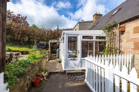 Access Gate to House