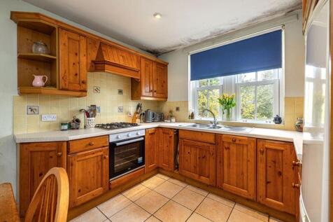 Breakfasting Kitchen