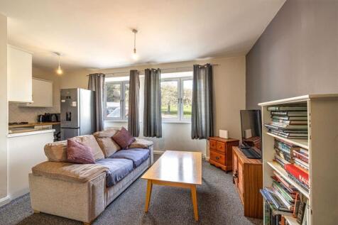Sitting Room/Kitchen