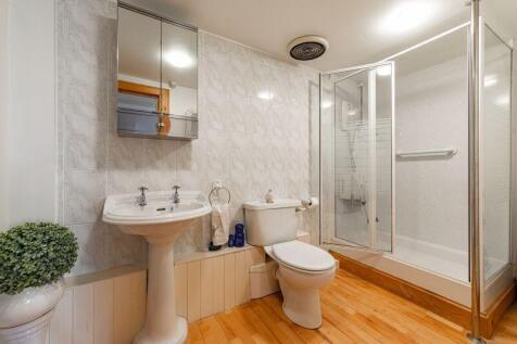 Ensuite Shower Room