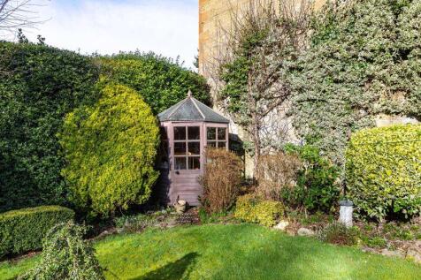 Garden &amp; Summer House
