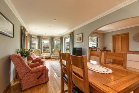 Dining Area to Sun Room