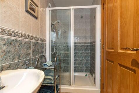 Ensuite Shower Room