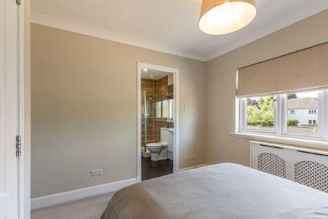 Bedroom 4 to Ensuite