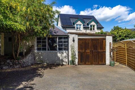 Garage, Workshop &amp; Outbuilding