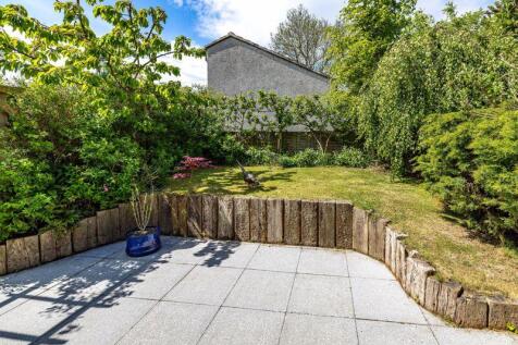 Front Garden &amp; Patio