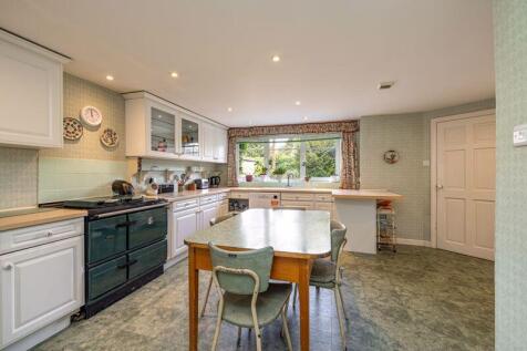 Breakfasting Kitchen