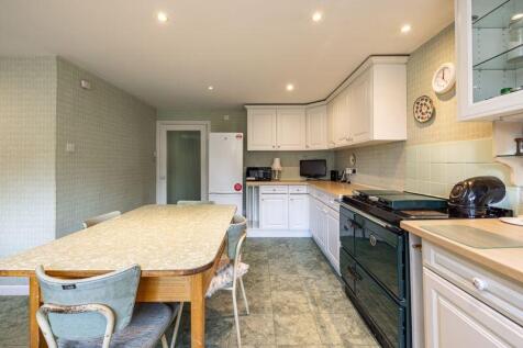 Breakfasting Kitchen