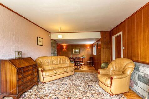 Family Room to Dining Area