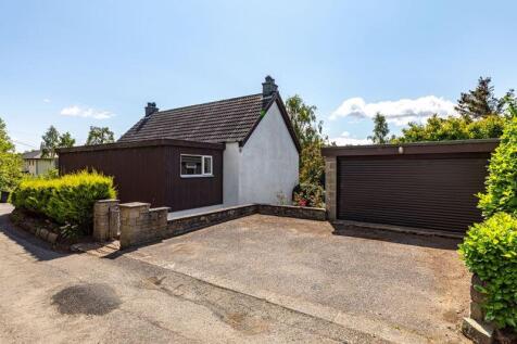 Parking to Front of Garage