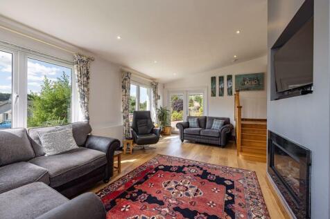 Sitting Room Area