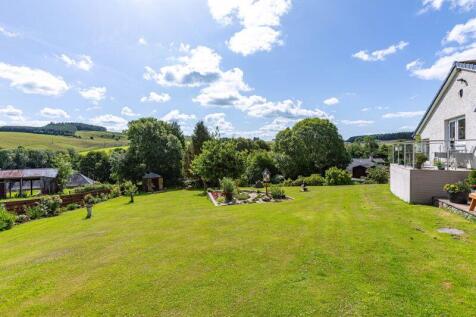 Front Garden &amp; View
