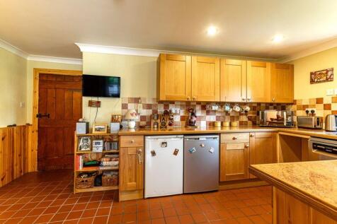 Breakfasting Kitchen