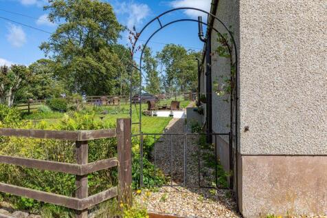 Side Gate