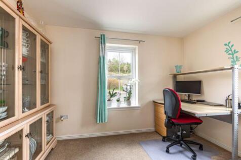 Study/Bedroom 5