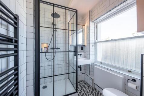 3 at 87 hamilton terrace 2962 shower.jpg