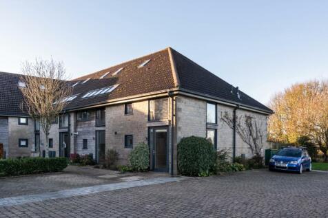 18 Home Barns, Marshfield, SN14 8JN-1.jpg