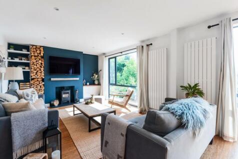 21 West View Road, Batheaston BA1 7PN-6.jpg