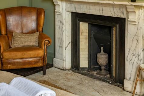 Flat 1 15 Catharine Place-10.jpg