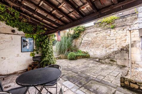 3 Lower East Hayes, Bath BA1 6AN-8.jpg