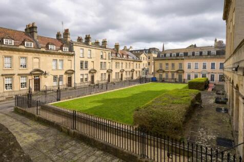 6 Beauford Square-5.jpg