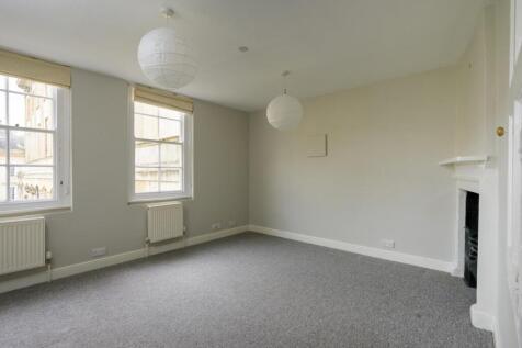 6 Beauford Square-15.jpg