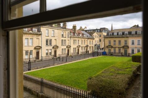 6 Beauford Square-4.jpg