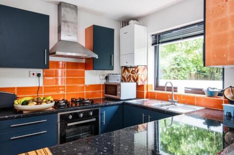 5 Claremont Walk, Bath, BA1 6HB-5.jpg