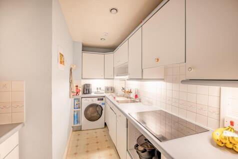 7 Johnstone St-34.jpg