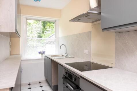 3, 106 London Road West, Bath, BA1 7DB-6.jpg