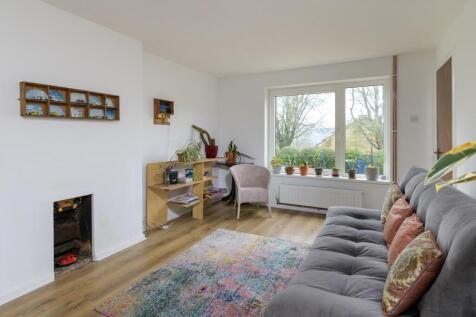 2 Eleanor Close-15.jpg
