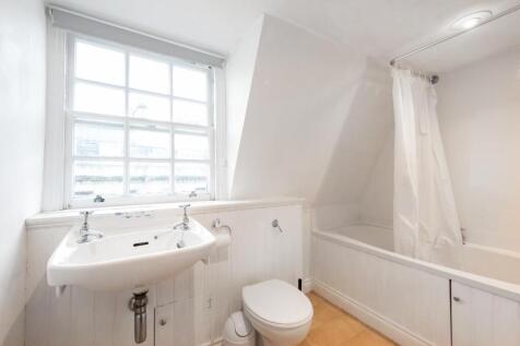 Top Floor Flat, 18 New King Street, BA1 2BL-13.jpg